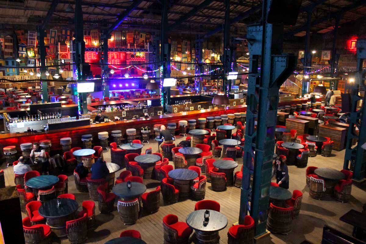 Языковой скандал в столичном пабе: посетителя отказались обслуживать на украинском языке