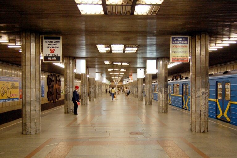 Пограбування у столичному метро: поліція затримала зловмисника - today.ua