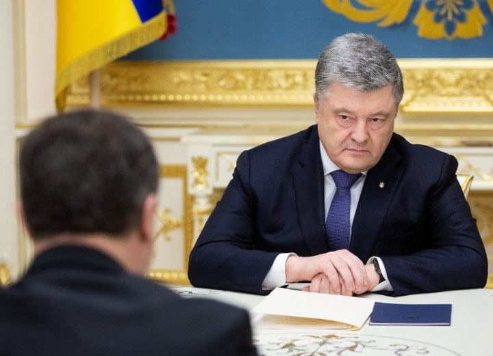 Зарплата гендиректора “Укрпошти“ вразила всю країну: Порошенко дав пораду  - today.ua