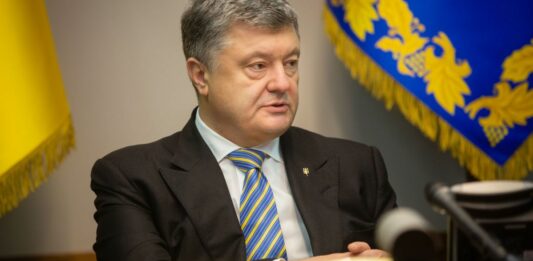 Порошенко упрекнул некоторых политиков во флирте с Путиным  - today.ua