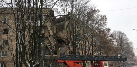 Вибух газу в багатоповерхівці: три поверхи зруйновано, є постраждалі  - today.ua