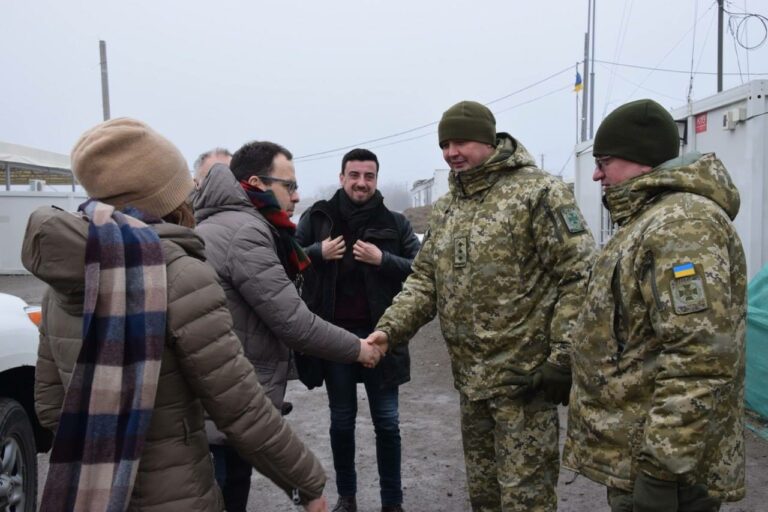 На Донбас прибула делегація ЄС - today.ua