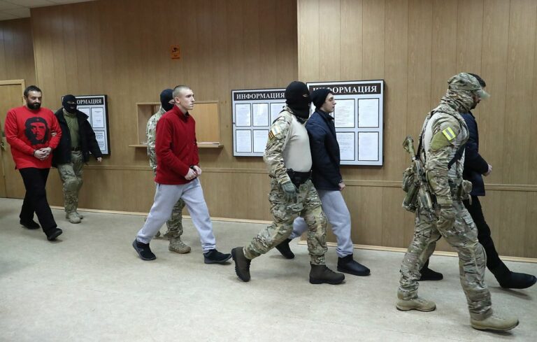 В России допросили одного из пленных украинских моряков - today.ua