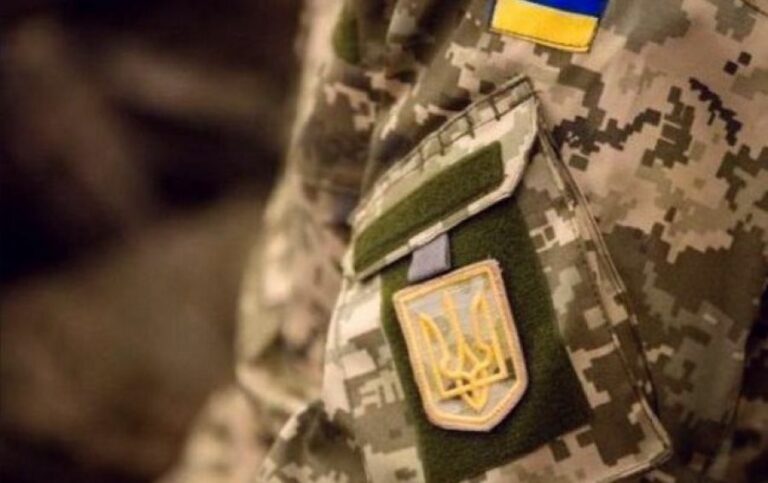 На Донбасі п'яний майор вбив сержанта і застрелився - today.ua
