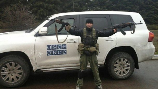Боевики “ДНР“ на глазах у ОБСЕ обстреляли украинских саперов: появились подробности - today.ua