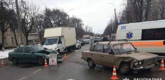 ДТП с участием “евробляхера“: трое маленьких детей получили травмы - today.ua