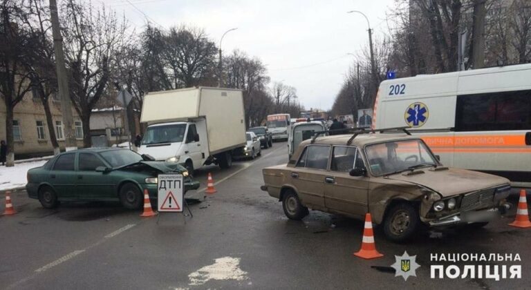 ДТП с участием “евробляхера“: трое маленьких детей получили травмы - today.ua