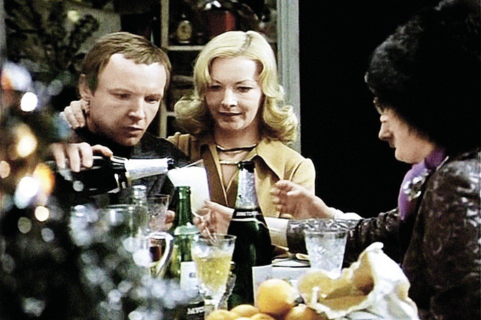 Священник РПЦ выступает за запрет празднования Нового года в России