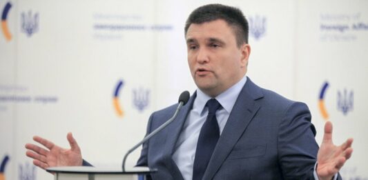 Вертолет с главами МИД не долетел до Мариуполя: Климкин назвал причину - today.ua