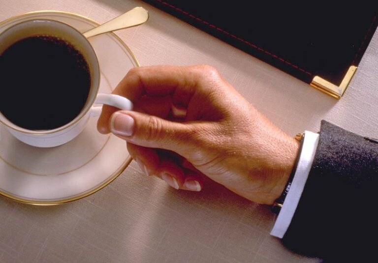 Ученые выяснили, как кофе влияет на мужское здоровье - today.ua