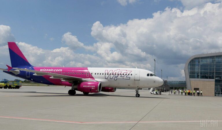 Wizz Air повысил стоимость провоза багажа : что важно знать украинцам  - today.ua