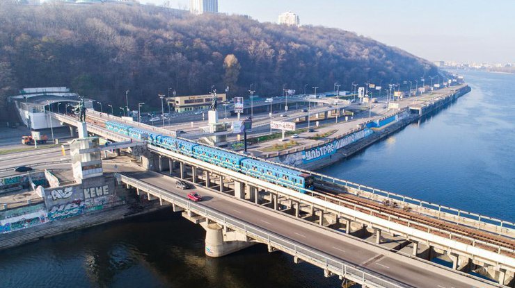 У Кличко рассказали, что столичный мост Метро будут ремонтировать до 2021 года  - today.ua
