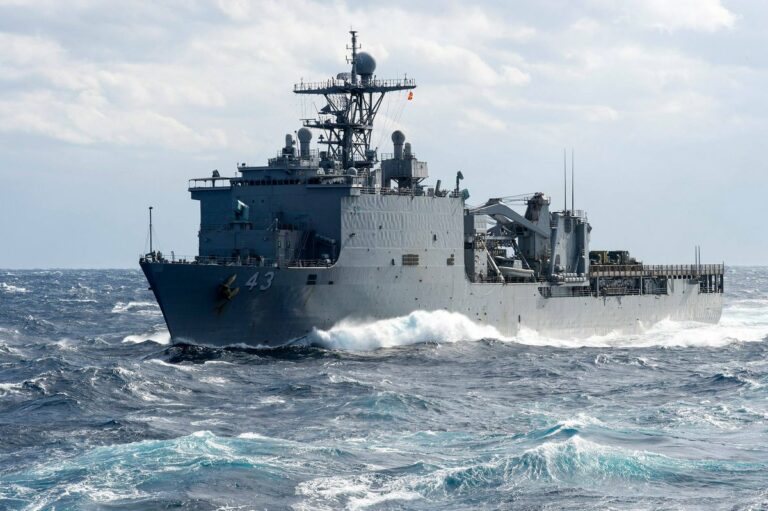 У Чорне море йде корабель морської піхоти США: названа мета - today.ua