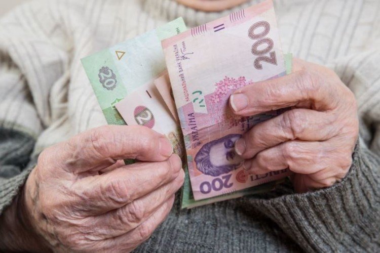 Пенсионный фонд не выплатил 40 процентов пенсий в январе   - today.ua