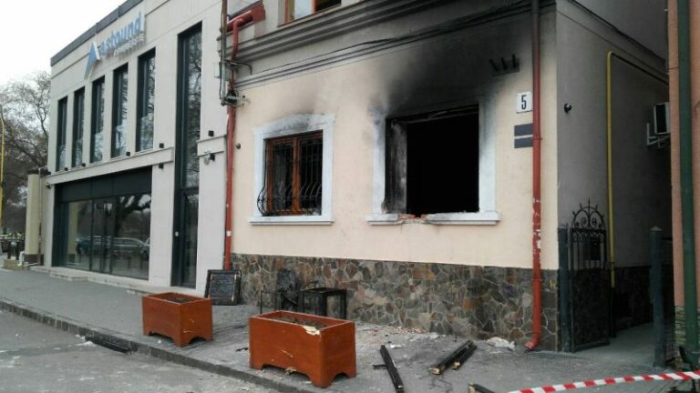 Поджог венгерского центра на Закарпатье: стало известно имя заказчика  - today.ua