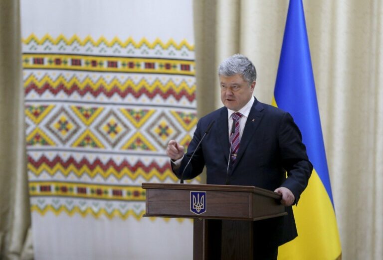 Россия будет пытаться подорвать Украину изнутри, - Порошенко - today.ua