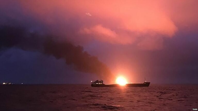 Пожар в Керченском проливе: погибли 14 человек - today.ua