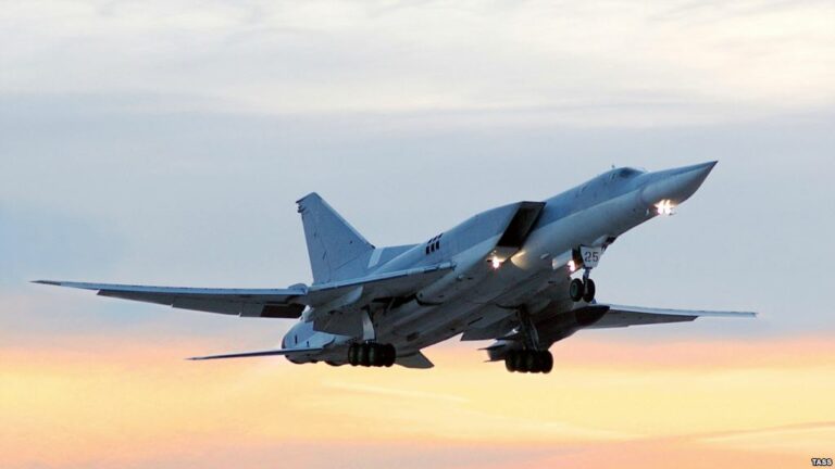 В России разбился военный бомбардировщик Ту-22М3 - today.ua