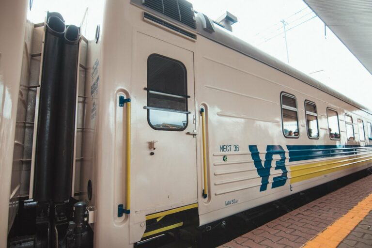 “Укрзалізниця“ запускає додатковий потяг на Донбас  - today.ua