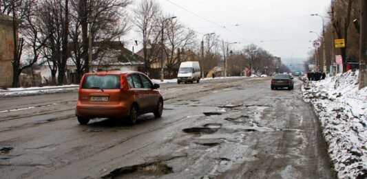 Выбоины на дорогах: Верховный суд Украины встал на сторону водителей - today.ua