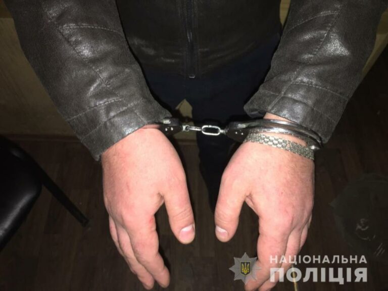 В Одессе мужчина стрелял в посетителя развлекательного заведения - today.ua