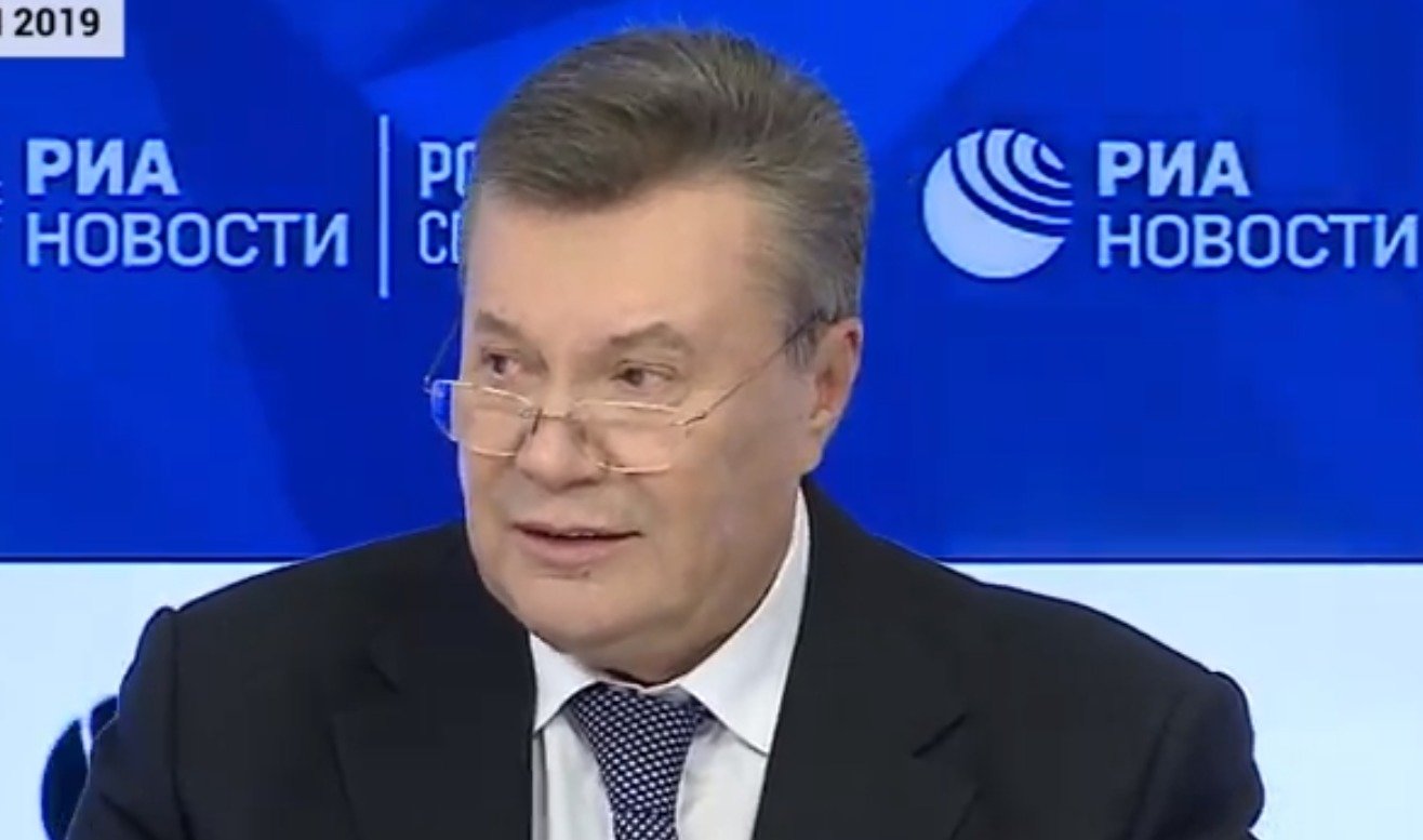 Янукович дає прес-конференцію в Москві: трансляція