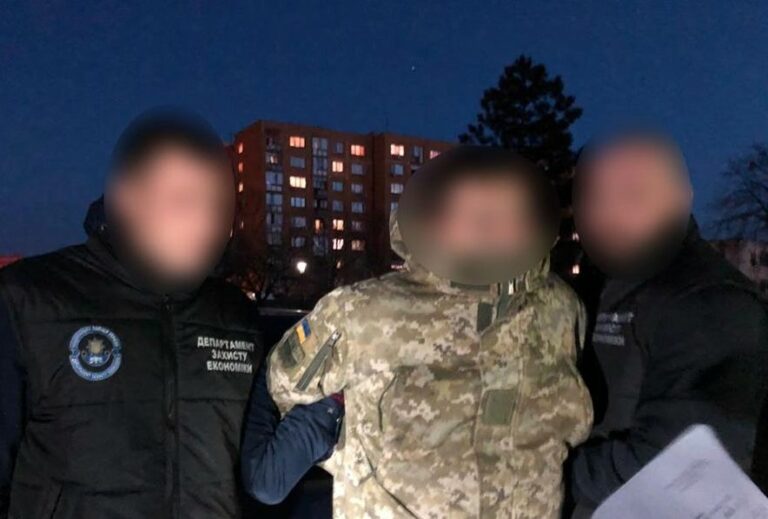 На Закарпатье задержали пограничника-взяточника - today.ua