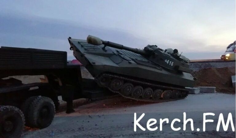 В оккупированном Крыму военный грузовик столкнулся с легковым авто: есть погибший - today.ua