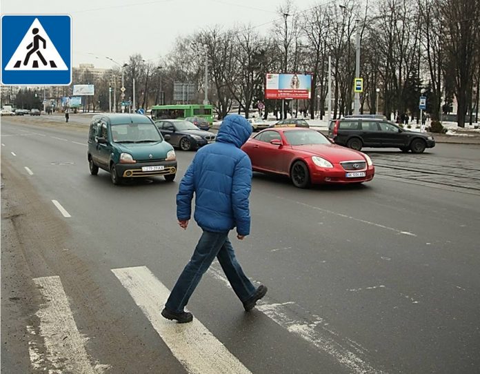 Пешеходы могут лишить водителя “прав“  - today.ua