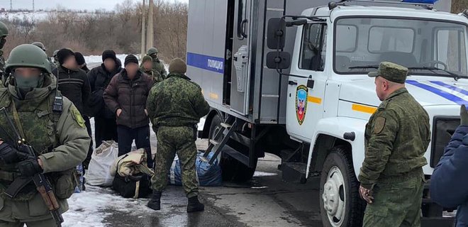 Боевики “ЛНР“ передали Украине 33 заключенных: опубликовано фото   - today.ua
