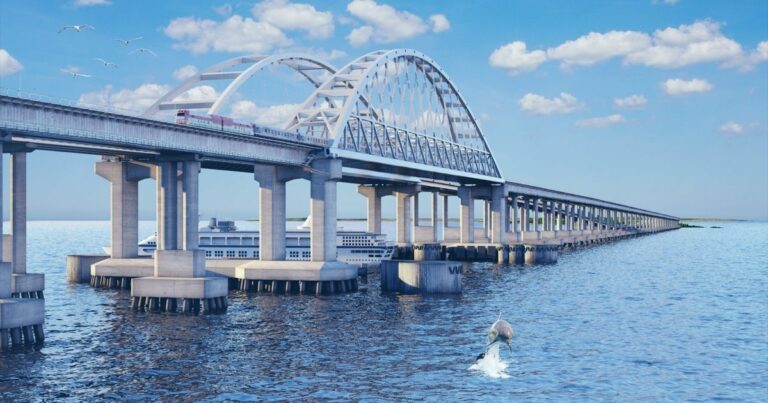 Оккупанты хотят построить копию Керченского моста - today.ua