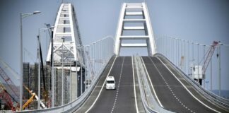 На Кримському мосту виникли нові проблеми: опубліковано фото  - today.ua