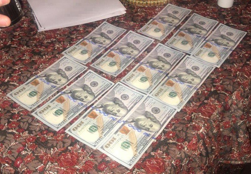 На Волині депутат намагався підкупити посадовця Держпраці