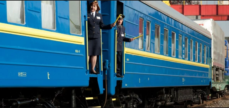 В “Укрзалізниці“ заявили про скорочення кількості провідників у потягах  - today.ua