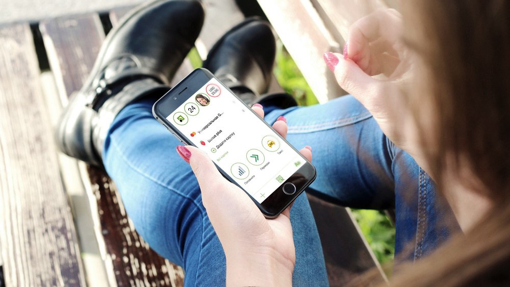 Приватбанк рассказал, сколько украинцы купили валюты в Приват24 за первый день