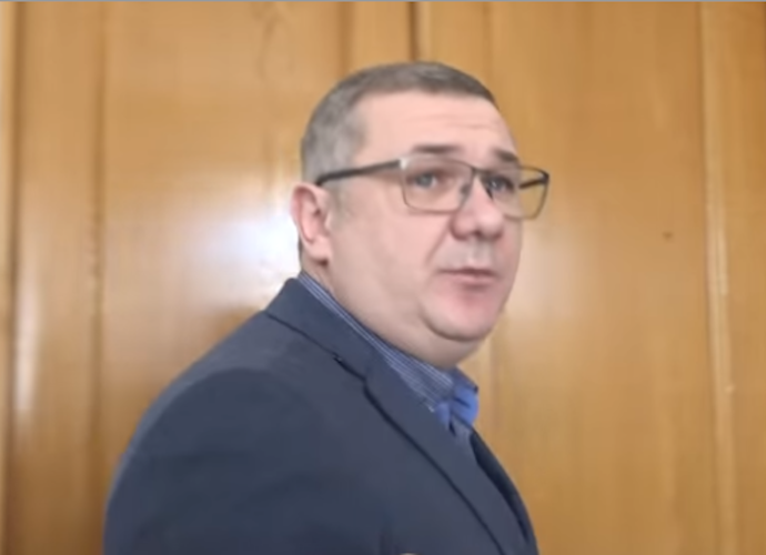 У Кропивницькому чиновник дивився порно на нараді: опубліковано відео - today.ua