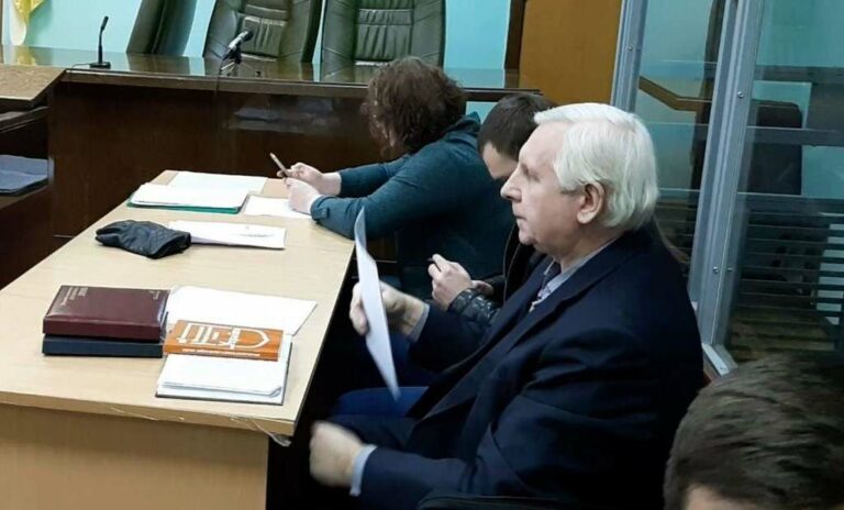 У кабінеті ГПУ раптово помер екс-прокурор, який незаконно заарештував активіста Євромайдану     - today.ua