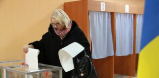 Порошенко пообіцяв не допустити спостерігачів з Росії на президентські вибори  - today.ua