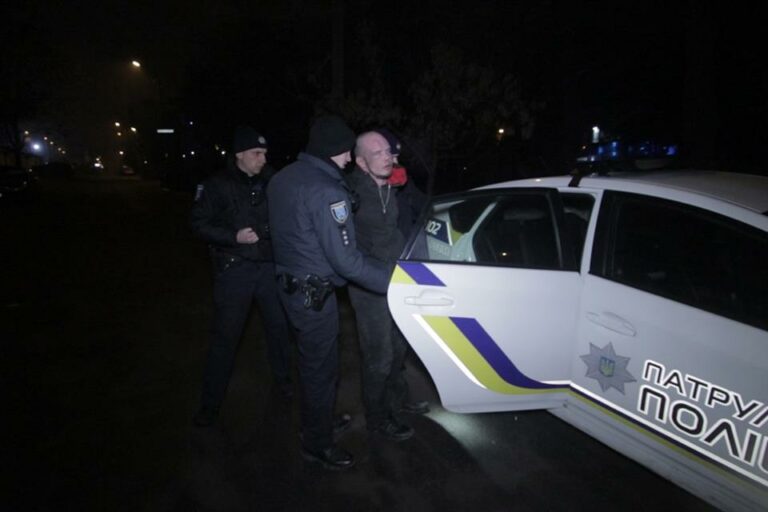 В Днепре мужчина из окна квартиры расстрелял таксиста: подробности трагедии  - today.ua