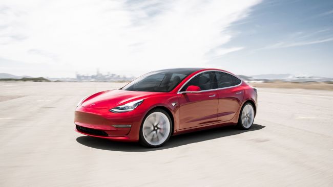 Электромобиль Tesla Model 3 максимально защитили от угона