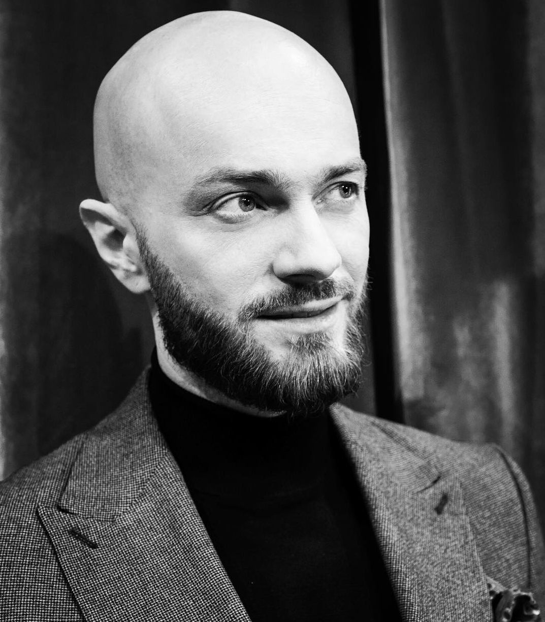 Влад Яма показав фото дівчини, яка змінила його життя