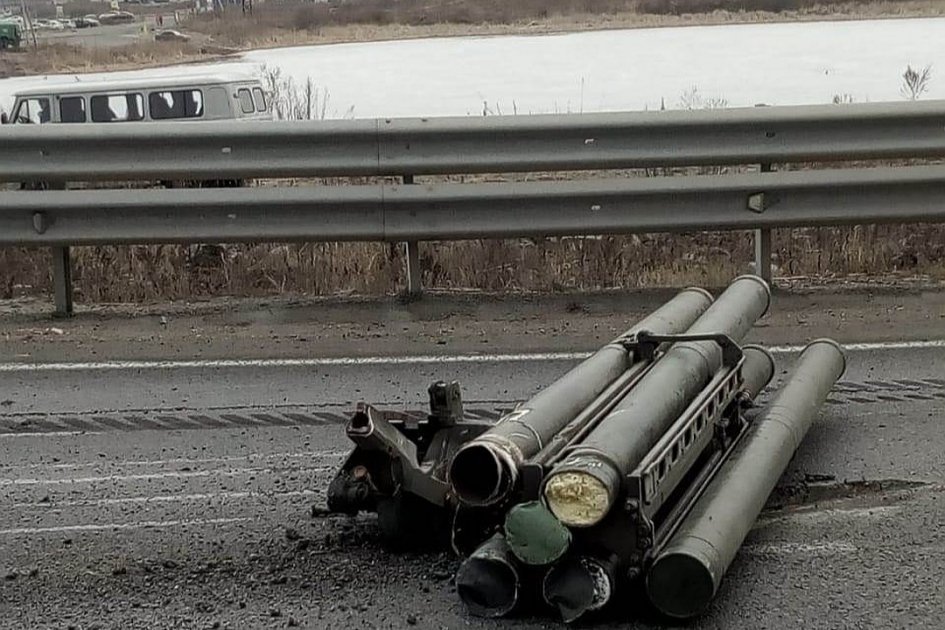 В России перевернулся КамАЗ с зенитным ракетно-пушечным комплексом "Панцирь-С"