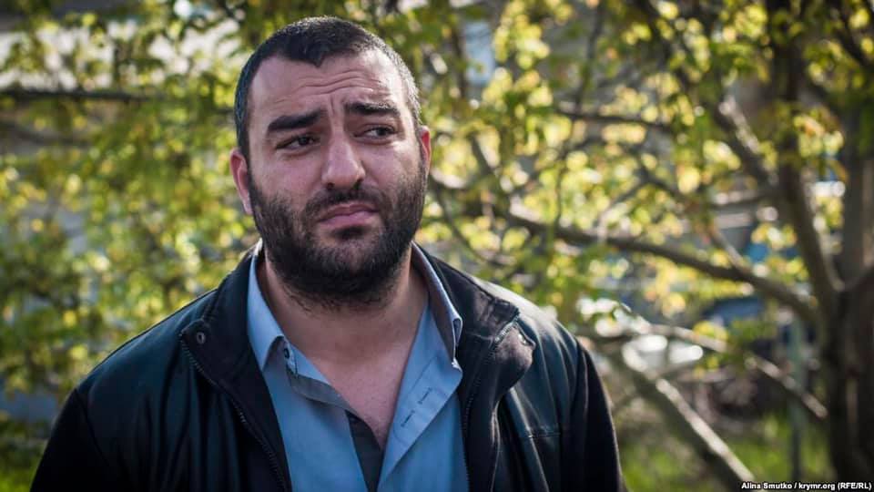 Во время обысков у крымских татар российские силовики подрались с местными жителями