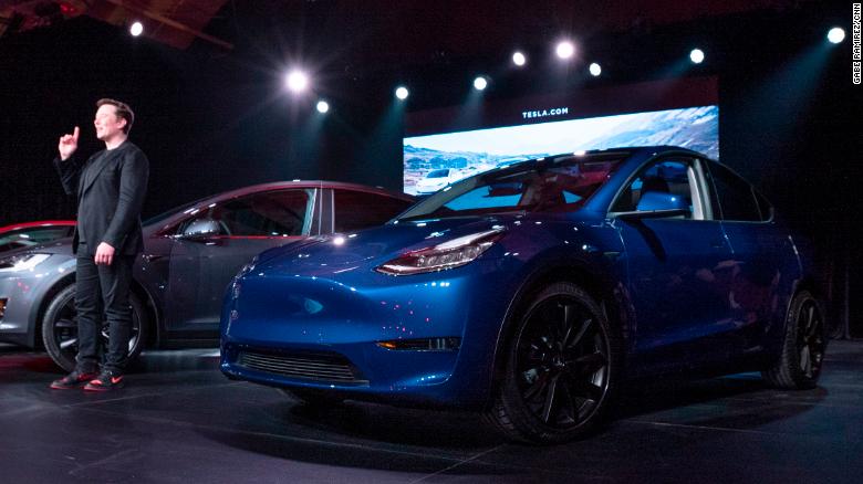 Tesla Model Y: Илон Маск озвучил цены на кроссовер