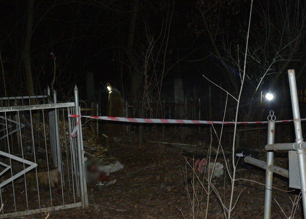На кладбище в Харькове нашли тело месячного младенца