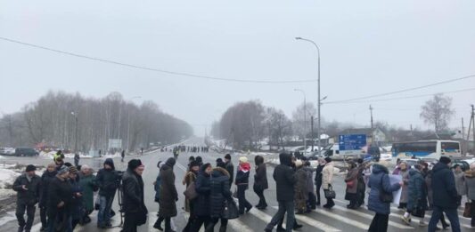 Кандидат в президенты возглавил перекрытие автотрассы  - today.ua