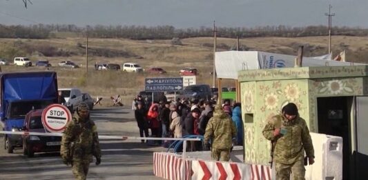 В очередях на КППВ на Донбассе умерли два мирных жителя  - today.ua