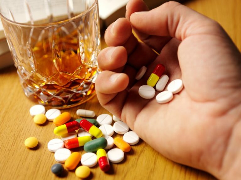 Супрун розвінчала міф про поєднання алкоголю з таблетками - today.ua