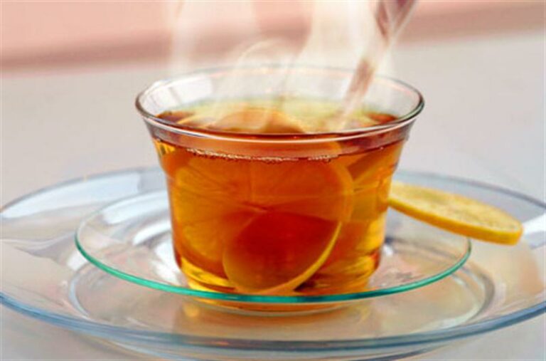 Ученые рассказали о вреде горячего чая и кофе  - today.ua