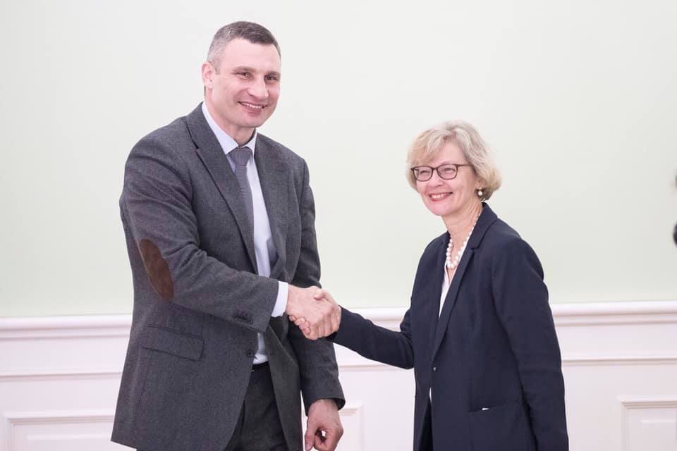 Кличко подписал Меморандум с ЕБРР: что нужно знать украинцам